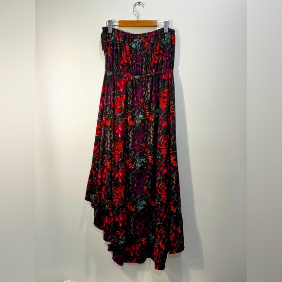 Floral Strapless Swim Cover-Up - Picture 6 of 8